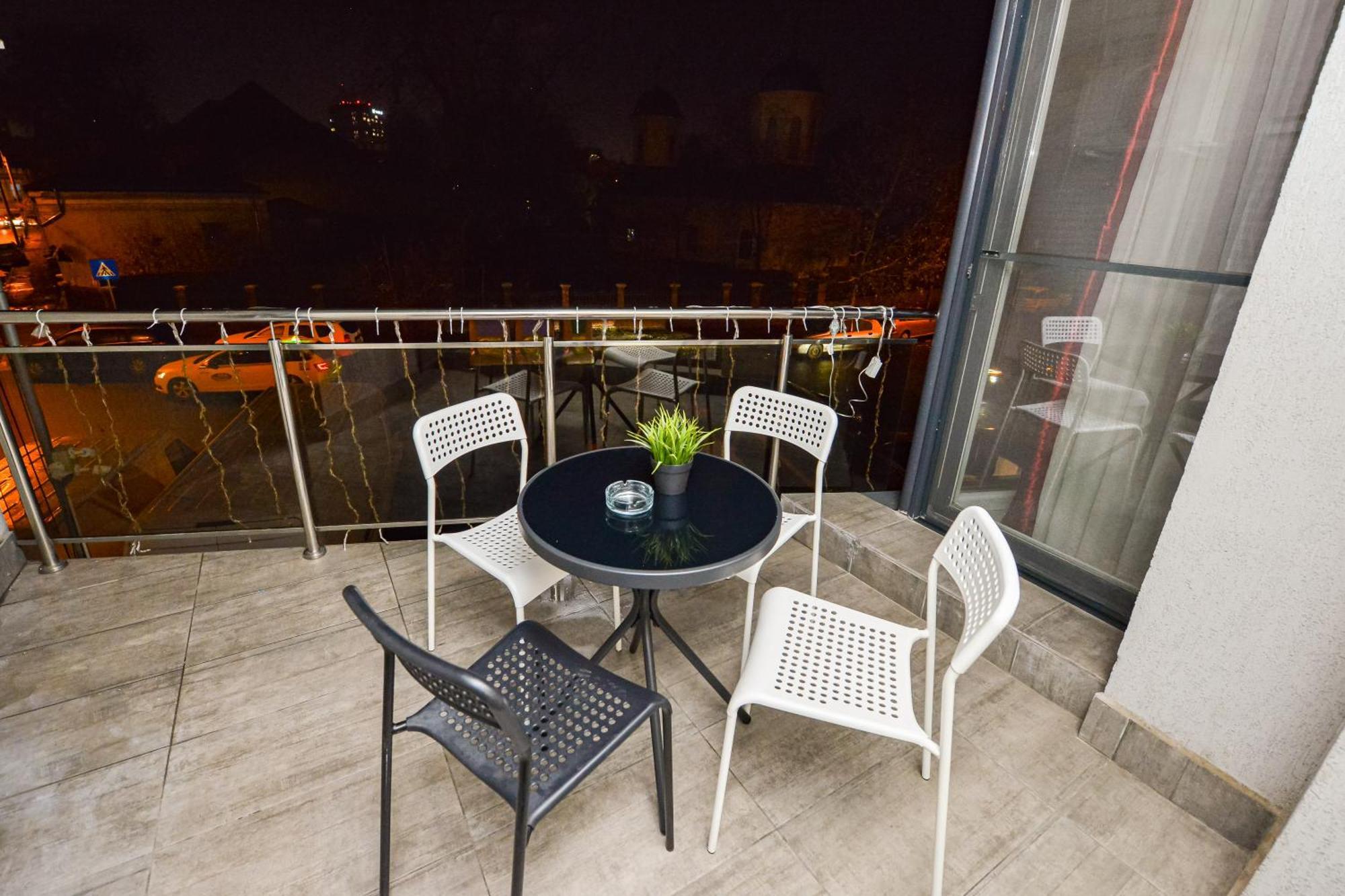Pierre Cardin Deluxe Apartment With Terrace By Magniflex Bucharest Luaran gambar